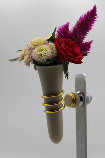 Magnetische Oldtimer-Vase für Trabant, Wartburg & Barkas – Handgemacht in Deutschland