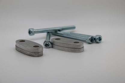 Schrauben_und_Spacer