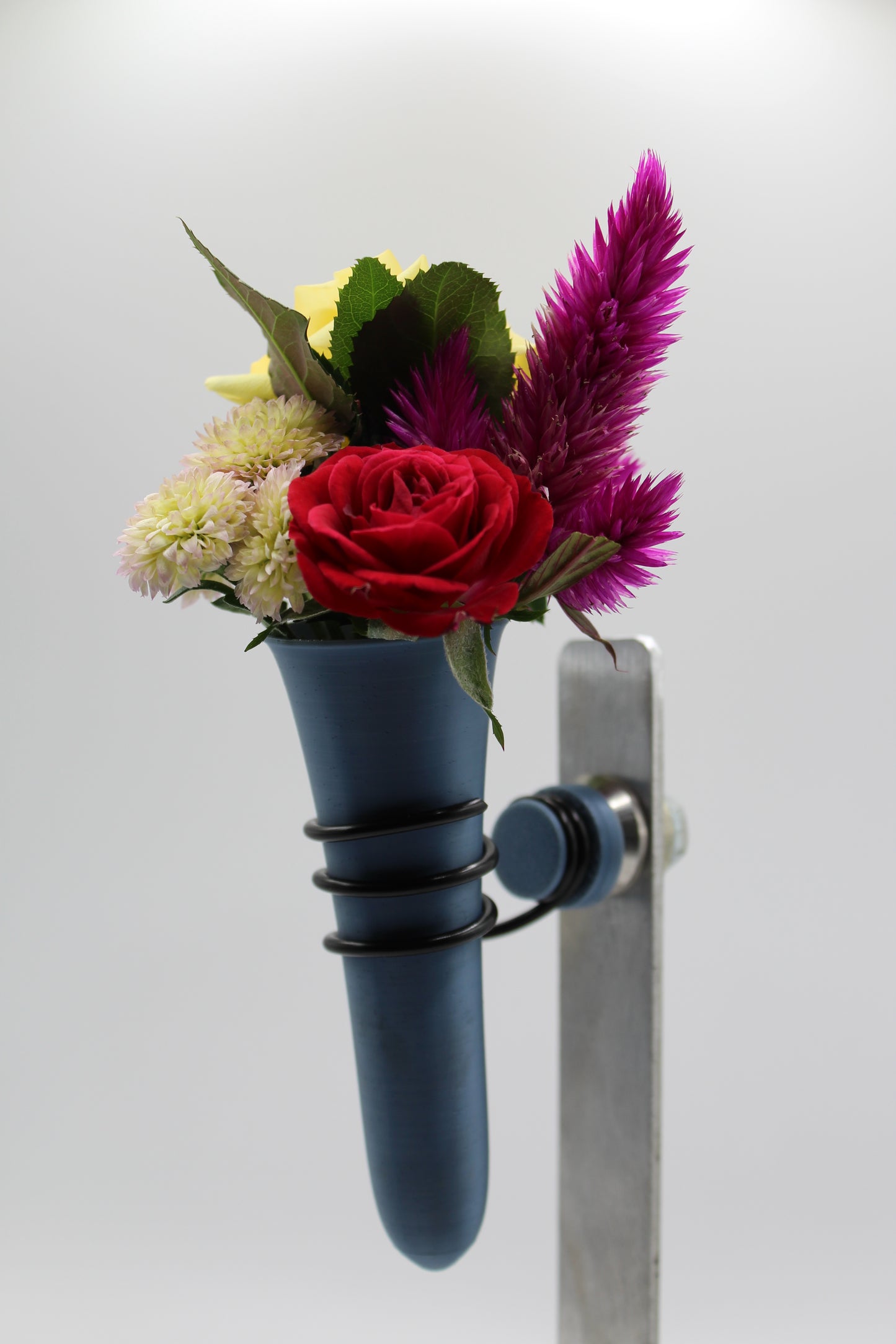 Magnetische Oldtimer-Vase für Trabant, Wartburg & Barkas – Handgemacht in Deutschland